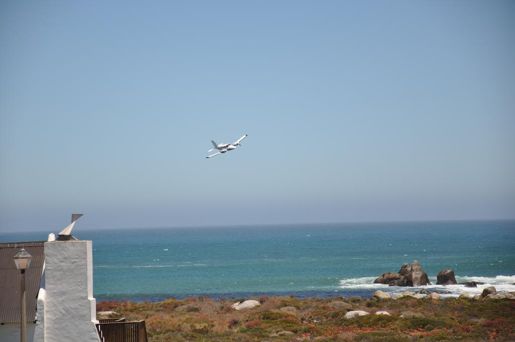Whispering Whale Hotel Jacobs Bay Buitenkant foto
