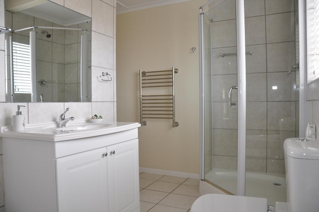 Whispering Whale Hotel Jacobs Bay Kamer foto