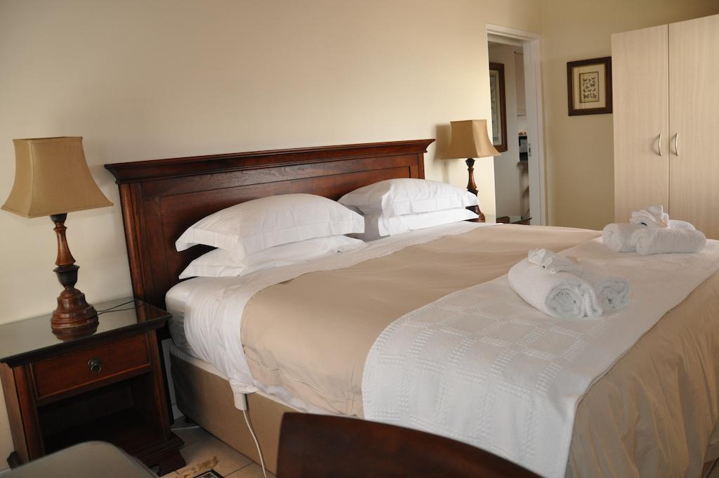 Whispering Whale Hotel Jacobs Bay Kamer foto