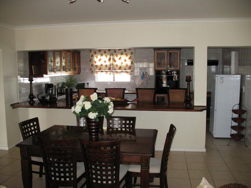 Whispering Whale Hotel Jacobs Bay Buitenkant foto